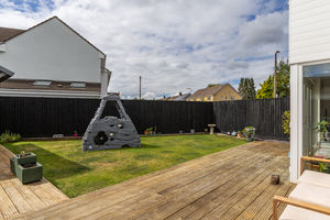 Photo 11- click for photo gallery